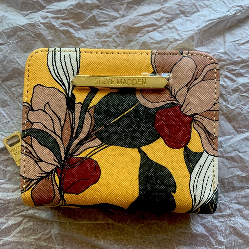 Steve Madden Floral Printed Leather Wallet